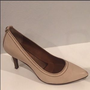 CALVIN KLEIN JEANS Pumps Beige, Size 8, height 3”